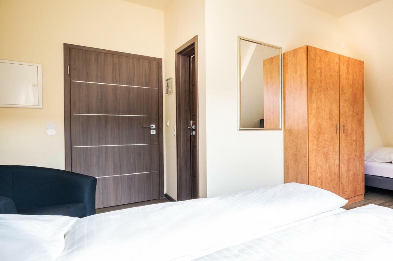 Schroeders City-Style-Hotel Трир Стая снимка