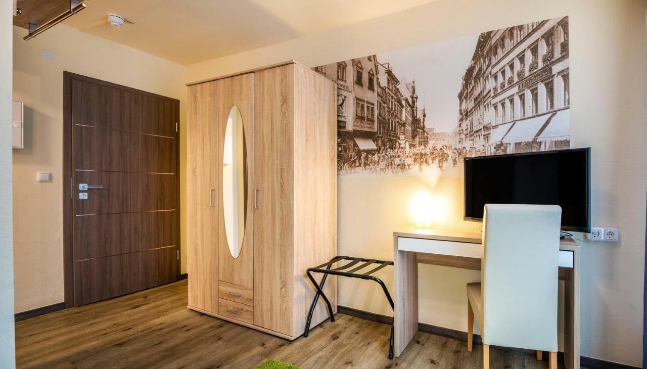 Schroeders City-Style-Hotel Трир Екстериор снимка