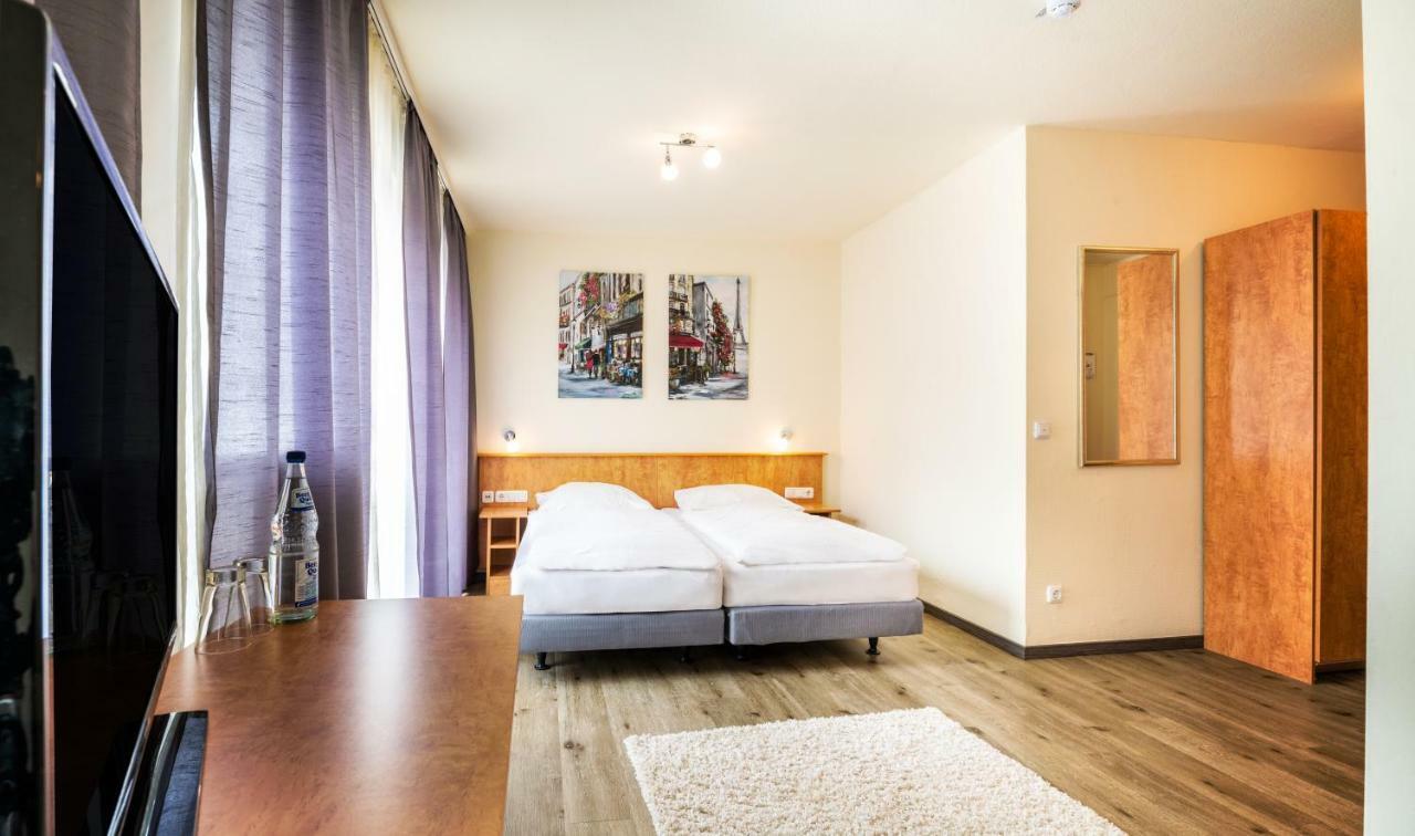 Schroeders City-Style-Hotel Трир Екстериор снимка